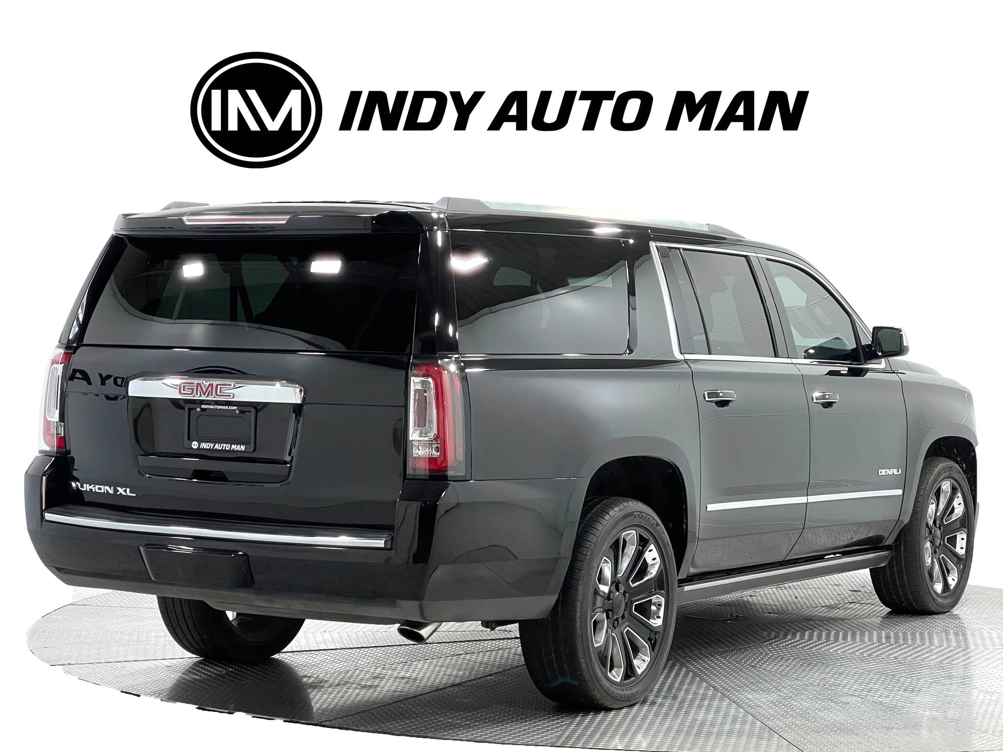 Used 2019 GMC Yukon XL Denali w/ Denali Ultimate Package AWD/4WD image 4