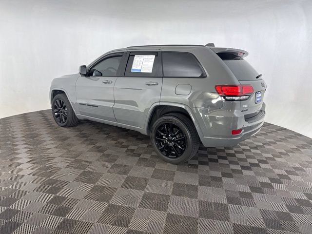 Used 2020 Jeep Grand Cherokee Altitude AWD/4WD image 7