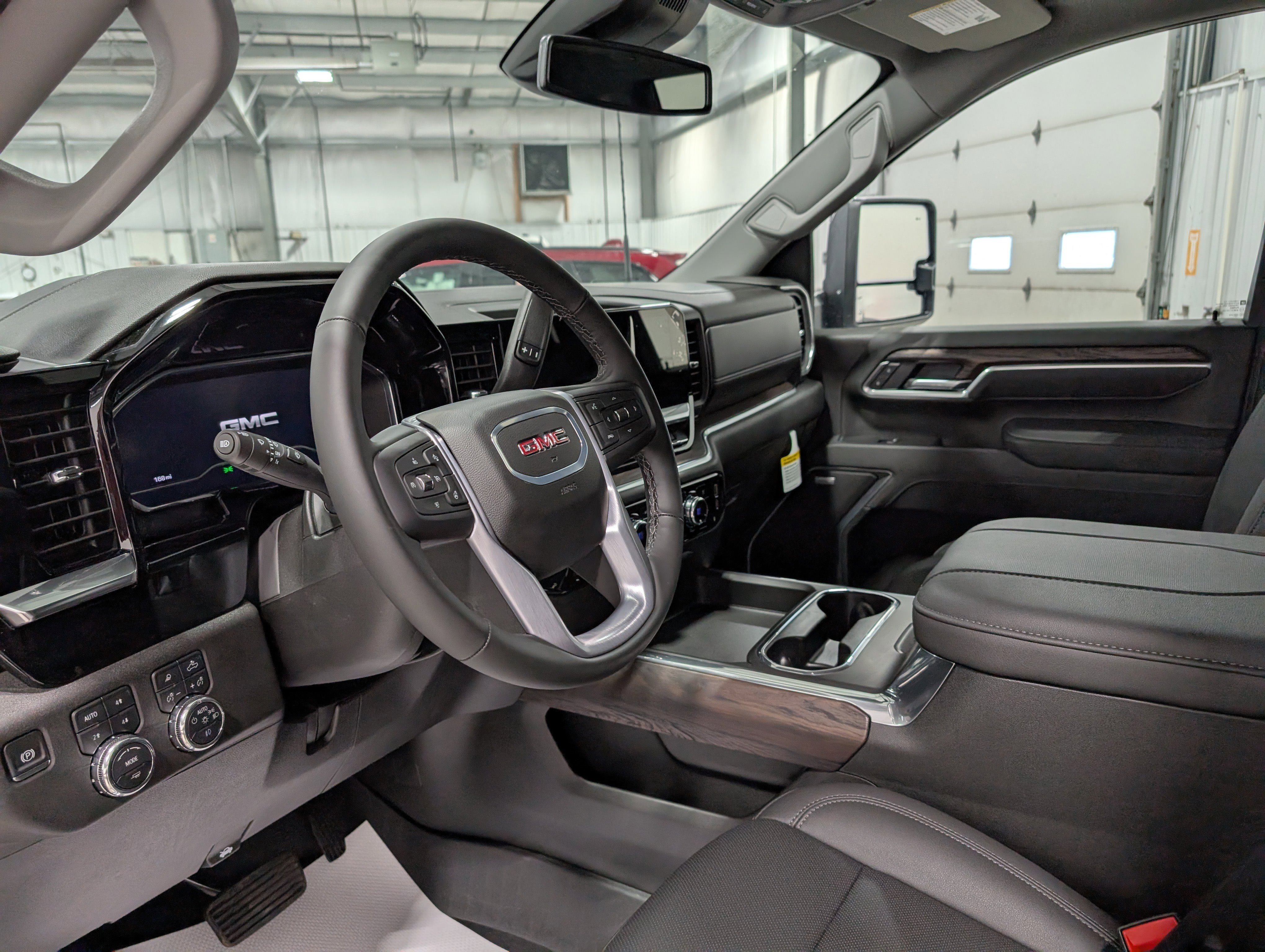 Used 2025 GMC Sierra 3500 SLT w/ SLT Premium Package image 17