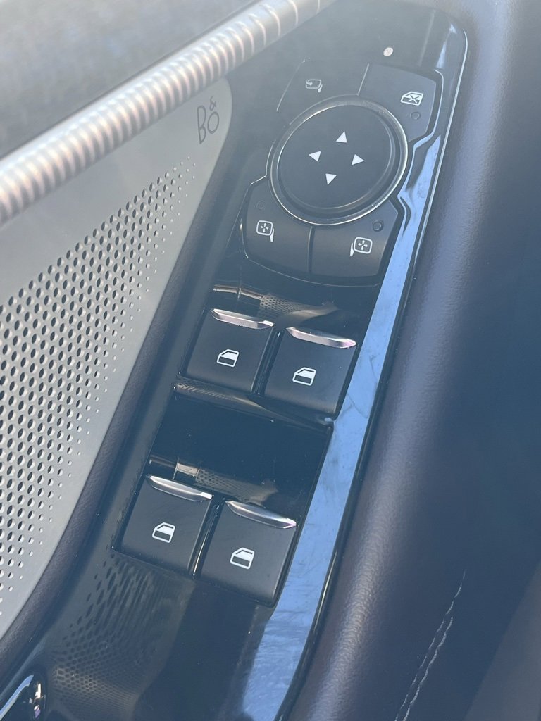 Used 2025 Ford Explorer Platinum w/ LUX Leather Package image 30