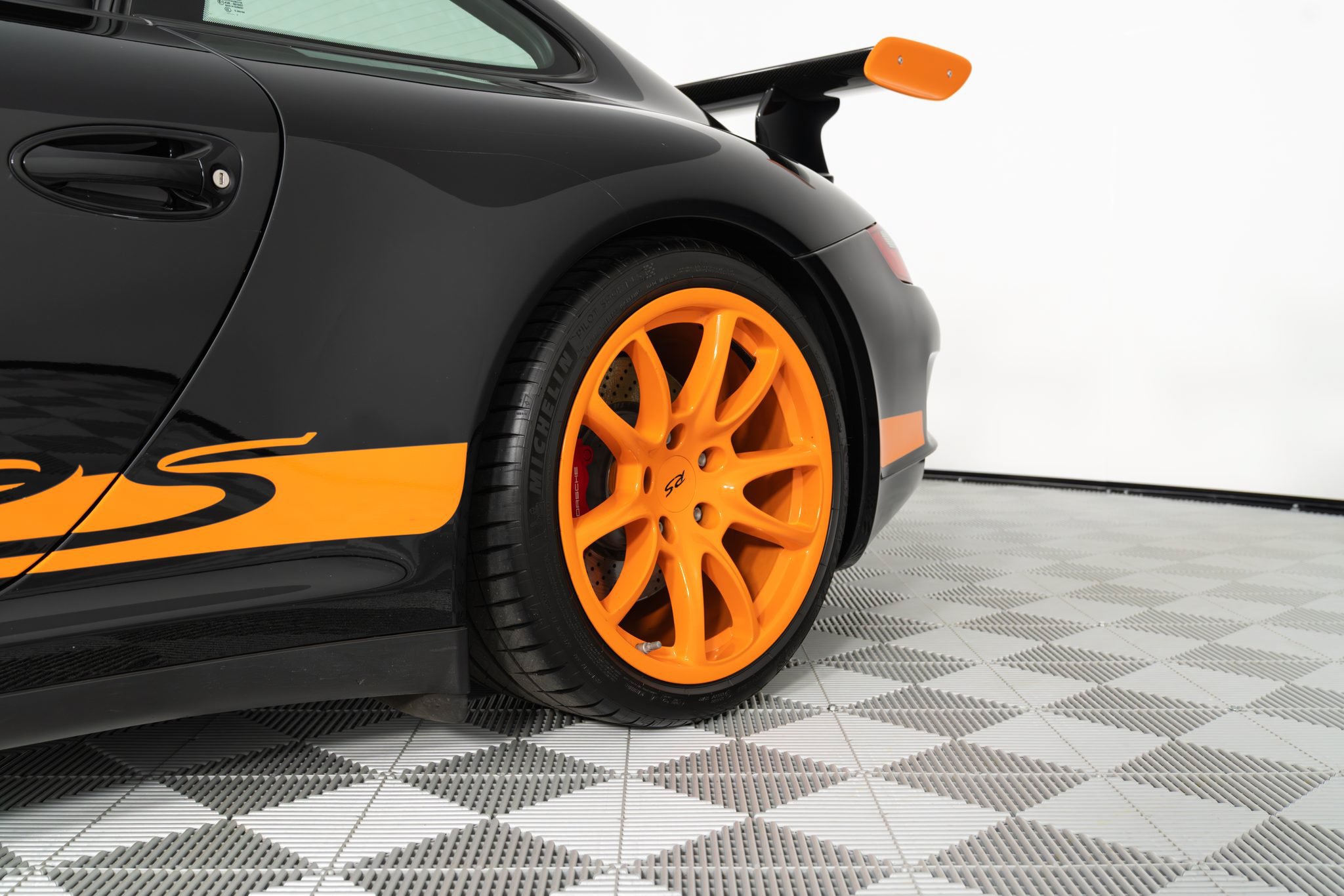 Used 2007 Porsche 911 GT3 RS RWD image 18