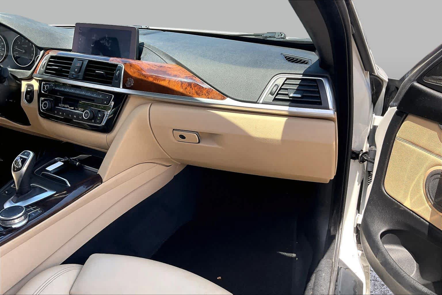 Used 2018 BMW 430i Convertible RWD image 17