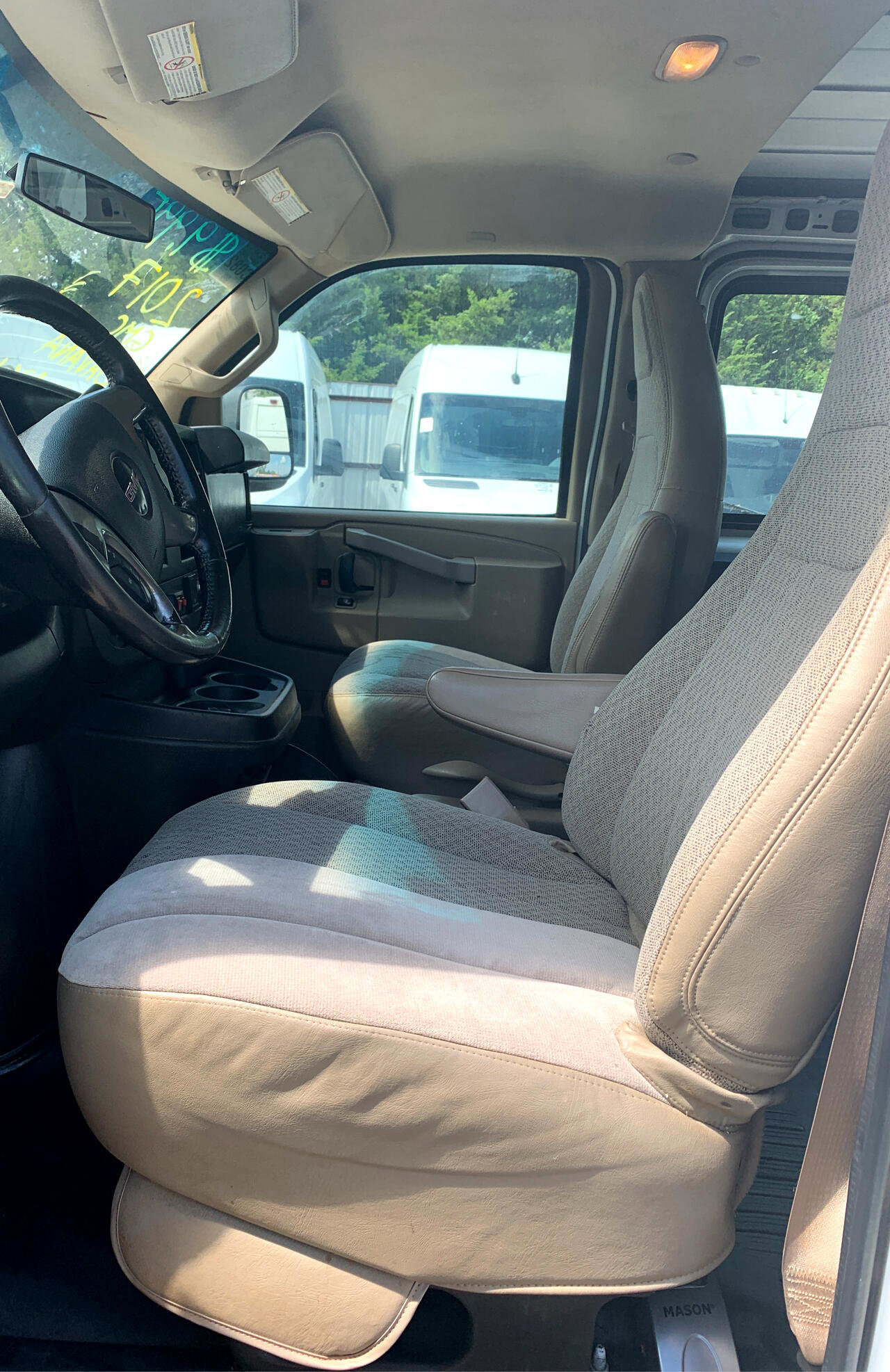 Used 2017 GMC Savana 2500 Extended image 11