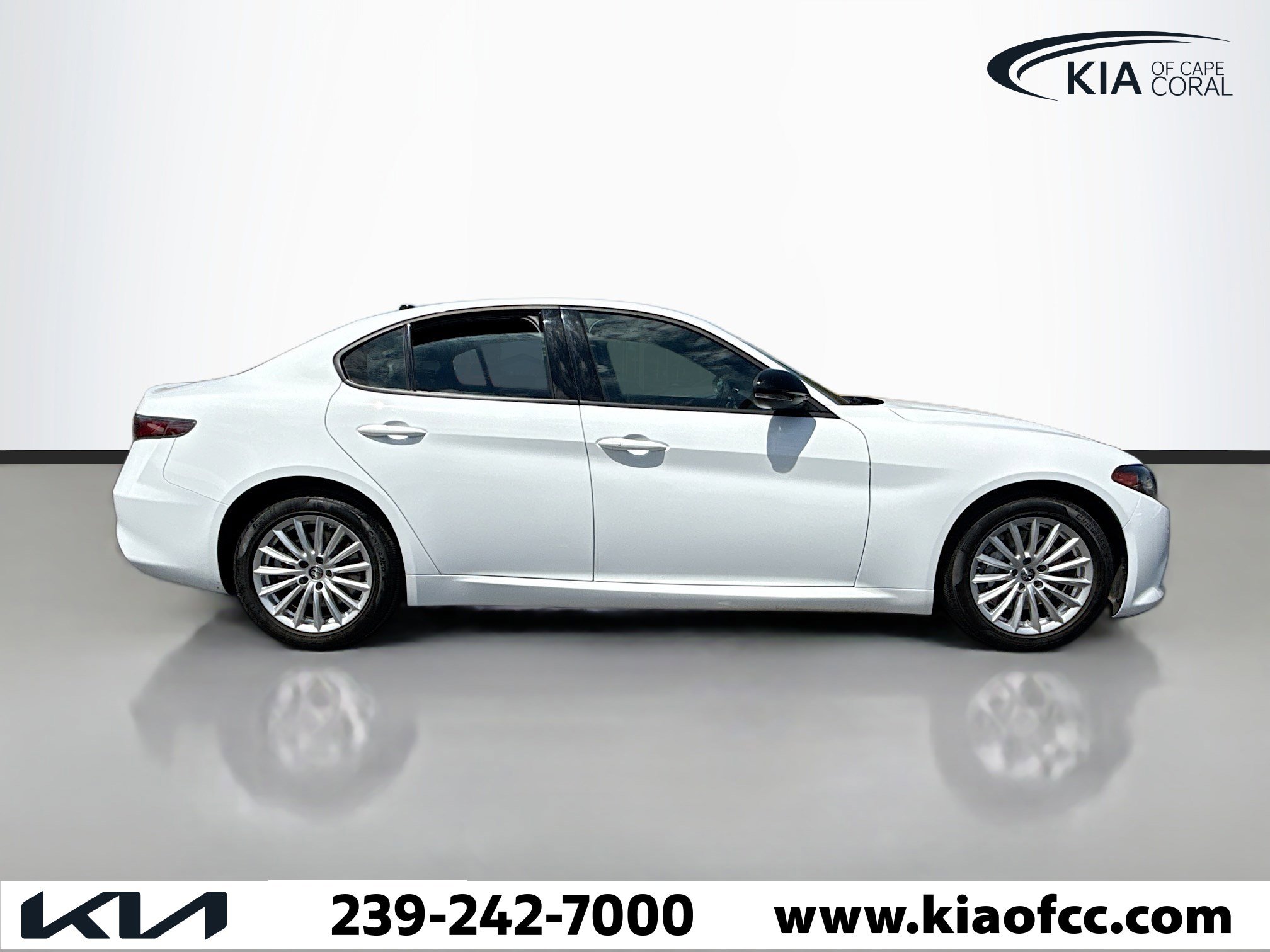 Used 2024 Alfa Romeo Giulia Sprint image 6