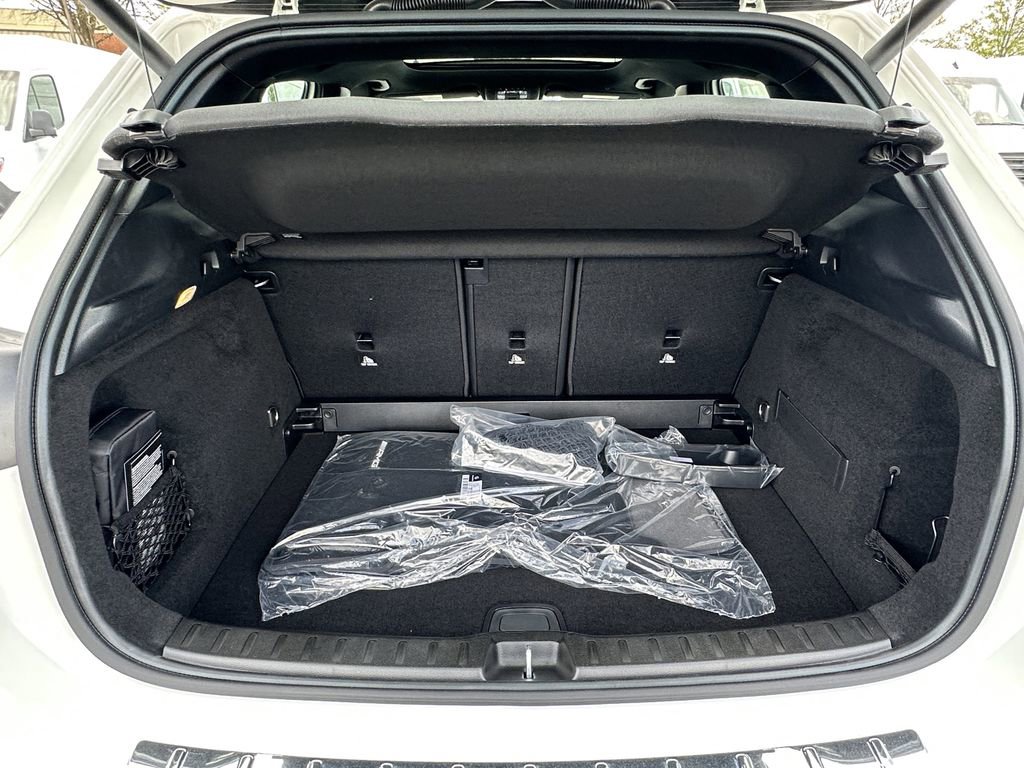 New 2026 Mercedes-Benz GLA 35 AMG 4MATIC image 21
