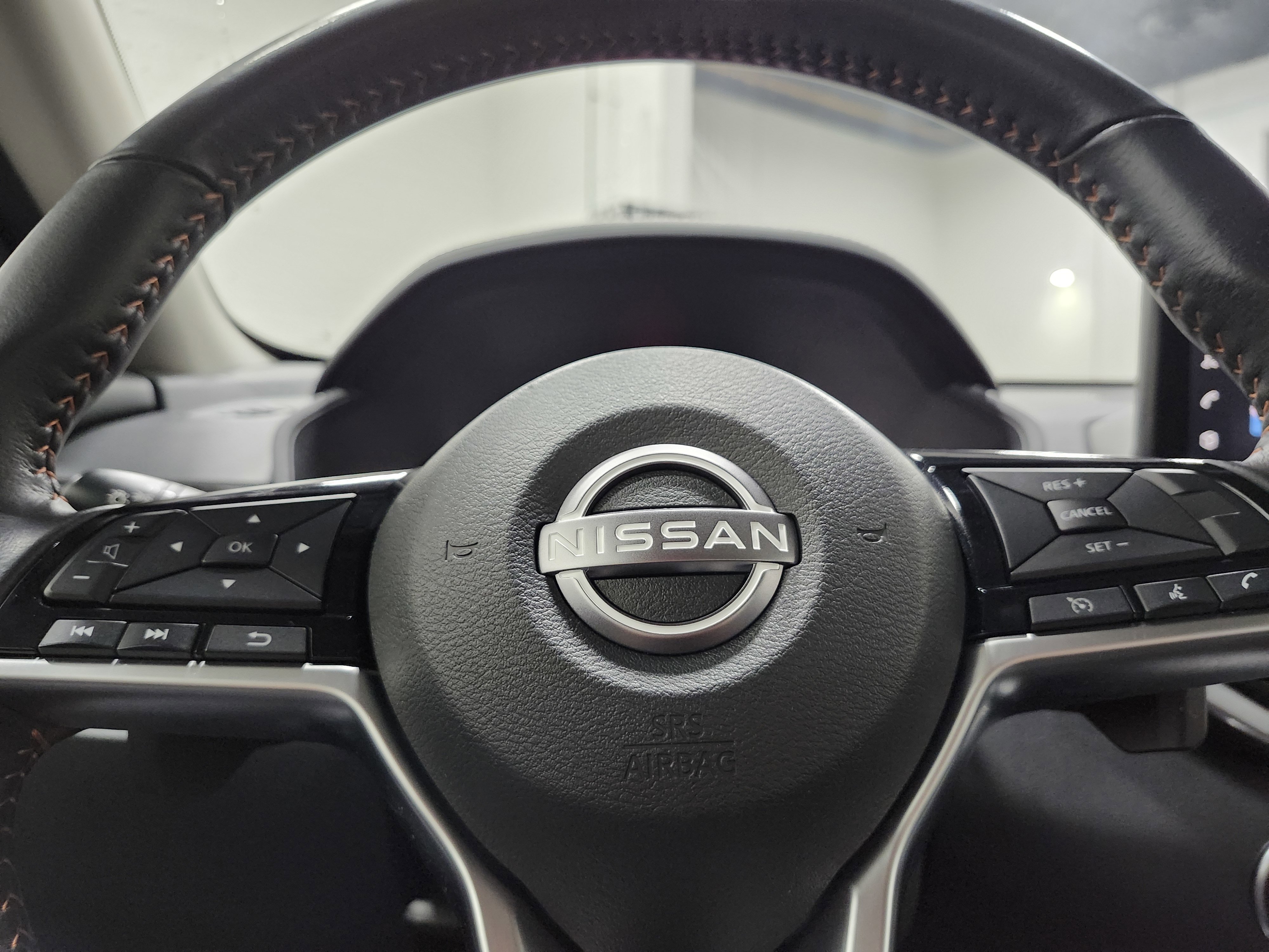 Used 2023 Nissan Altima 2.5 SR w/ SR Premium Package image 31