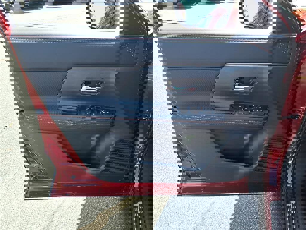 New 2026 Nissan Kicks SR w/ Illumination Package image 7