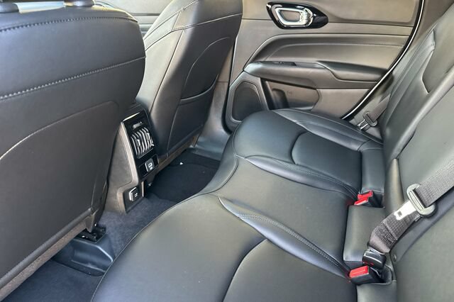 New 2026 Jeep Compass Limited image 9