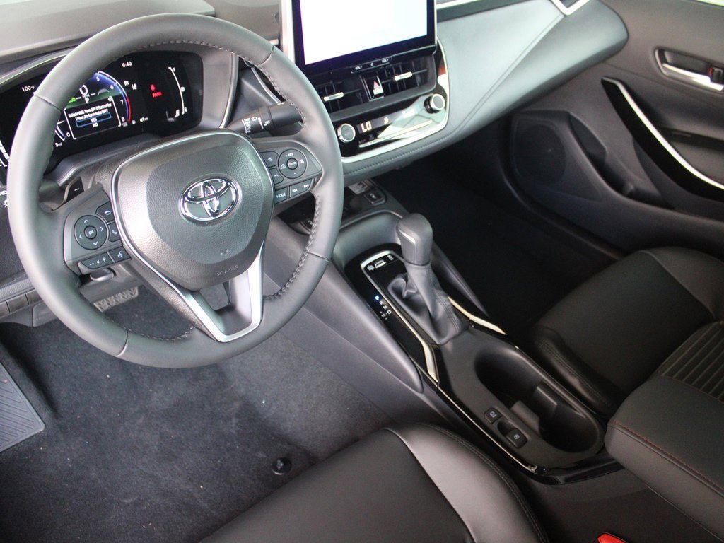 Used 2026 Toyota Corolla XLE FWD image 2