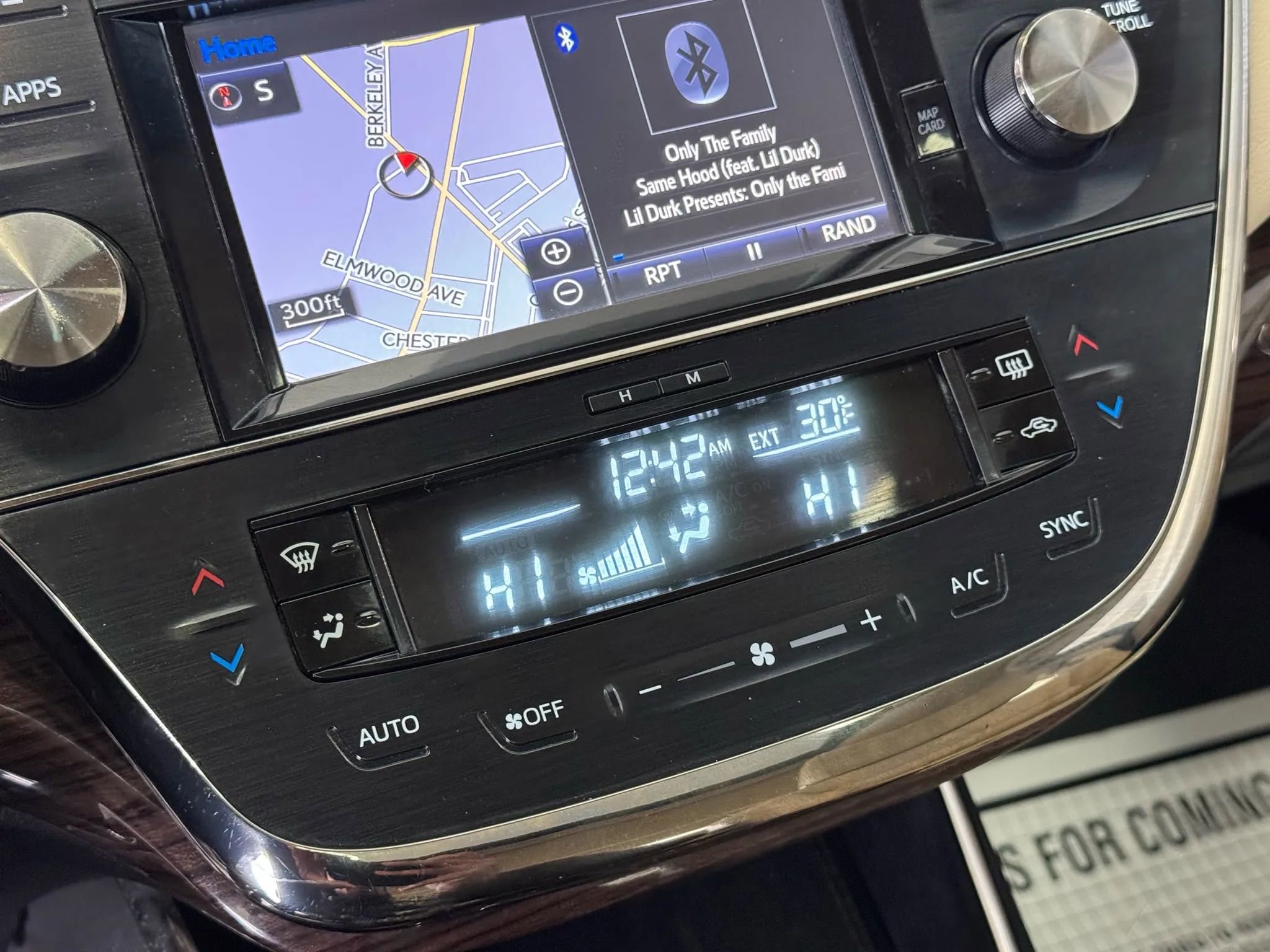 Used 2015 Toyota Avalon XLE image 17