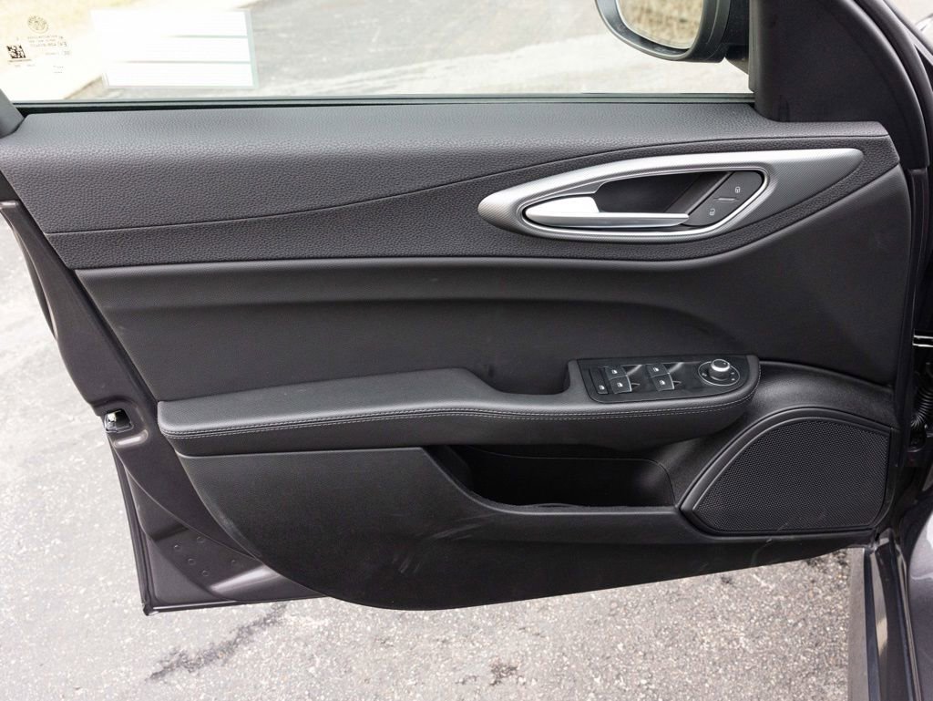 New 2026 Alfa Romeo Giulia AWD w/ Driving Assist Package image 19