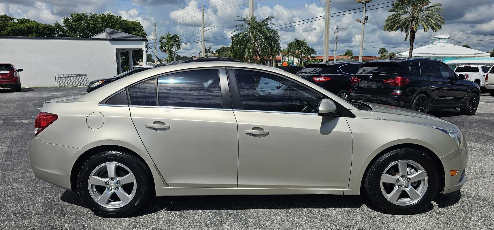 Used 2013 Chevrolet Cruze LT FWD image 6