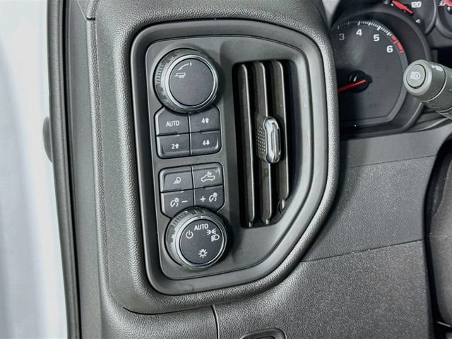 Used 2024 Chevrolet Silverado 1500 W/T w/ WT Value Package AWD/4WD image 10