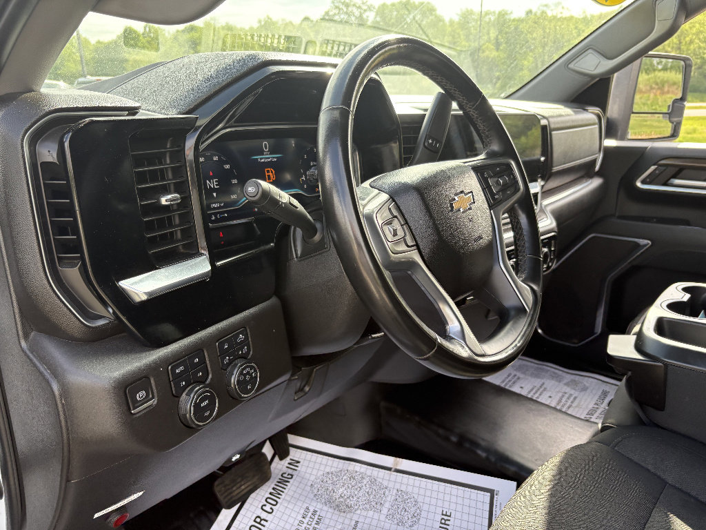 Used 2024 Chevrolet Silverado 3500 LT w/ Convenience Package AWD/4WD image 29