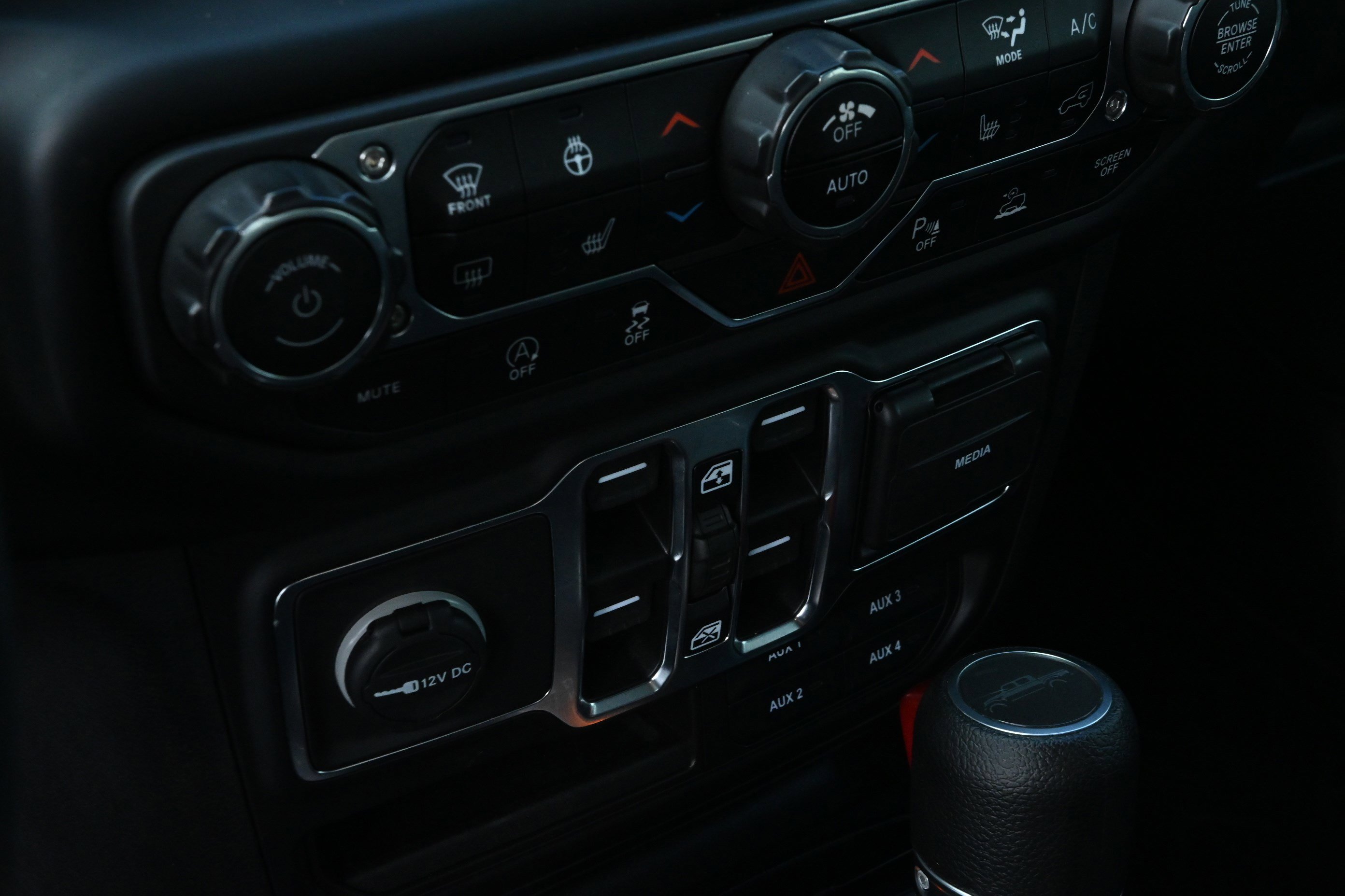 Used 2021 Jeep Gladiator Sport AWD/4WD image 23