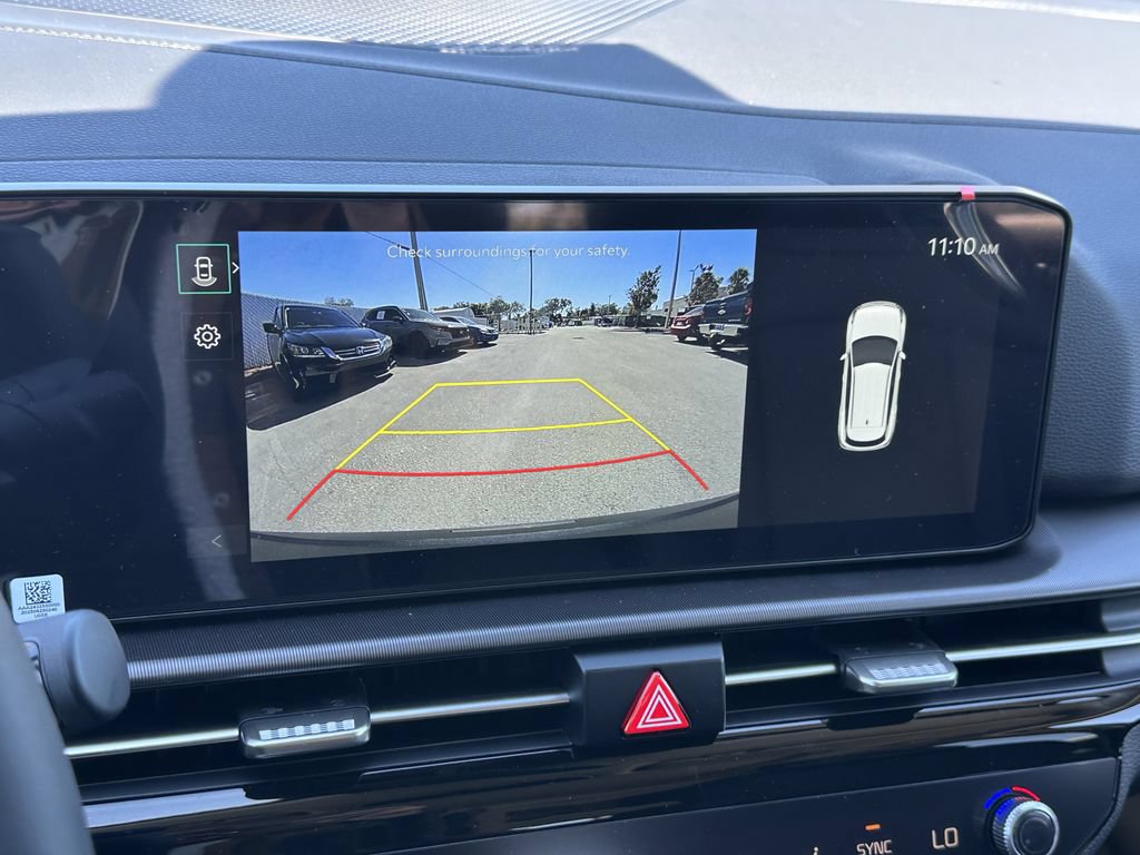 New 2026 Kia Sportage EX w/ EX Panorama Roof Package FWD image 31
