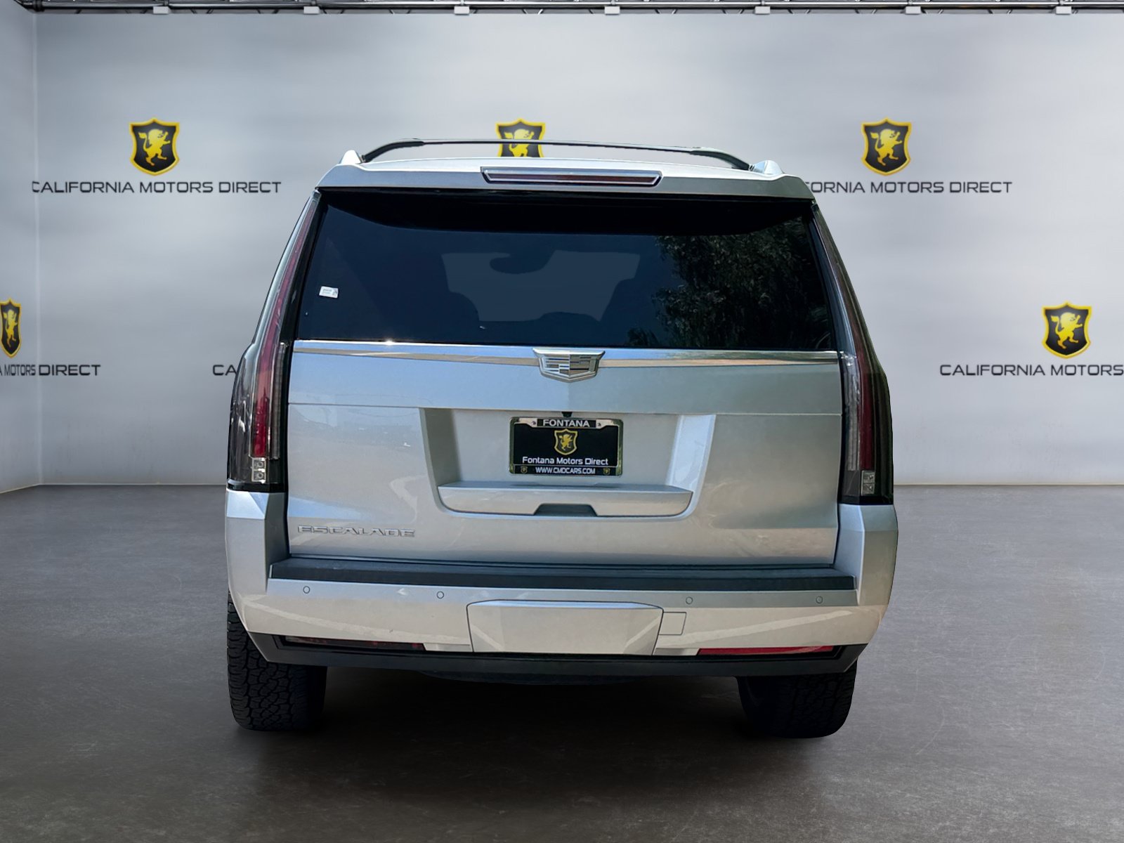 Used 2016 Cadillac Escalade Premium AWD/4WD image 4