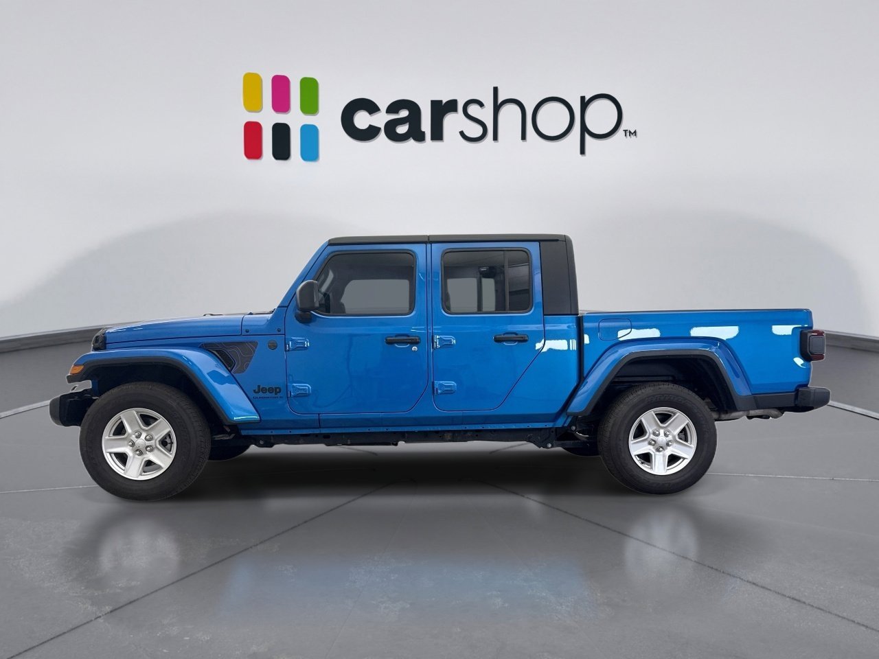 Used 2023 Jeep Gladiator Sport image 2