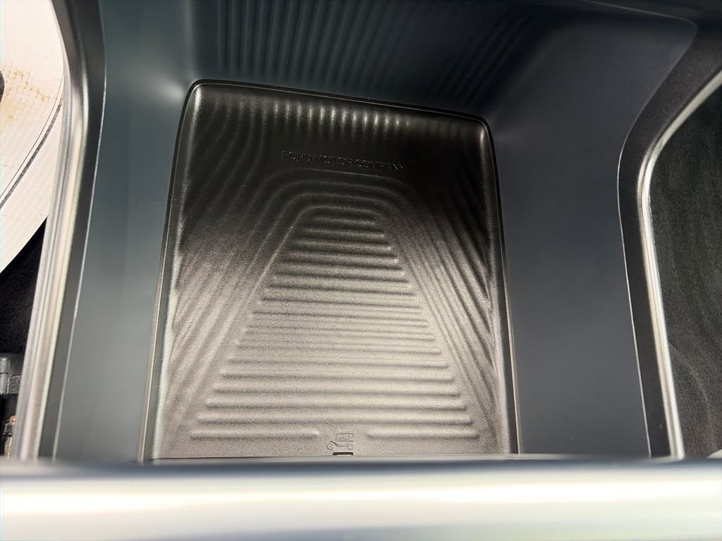 Used 2025 Ford Expedition Max Platinum image 30