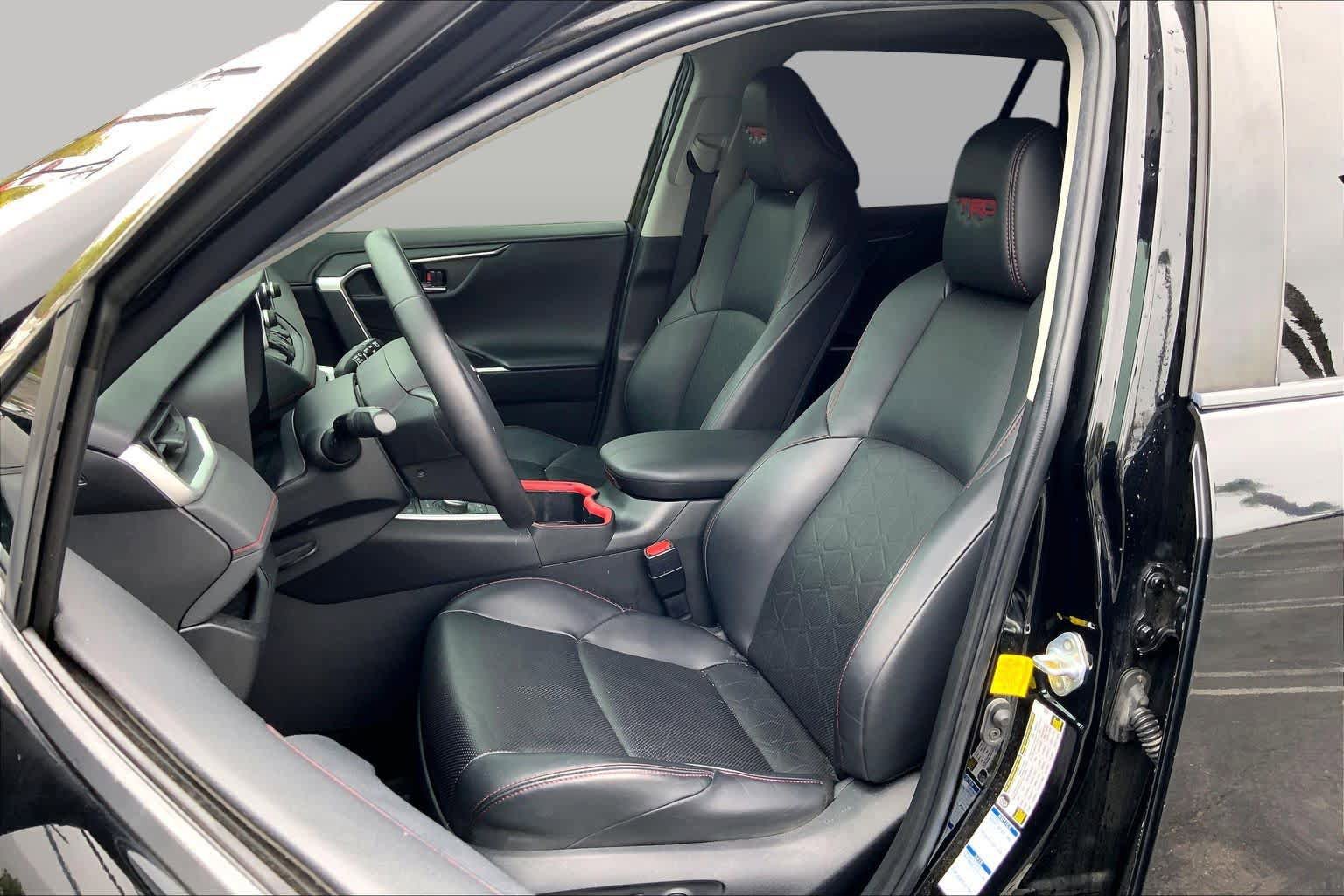 Certified 2022 Toyota RAV4 TRD Off-Road w/ TRD Off-Road Weather Package AWD/4WD image 7