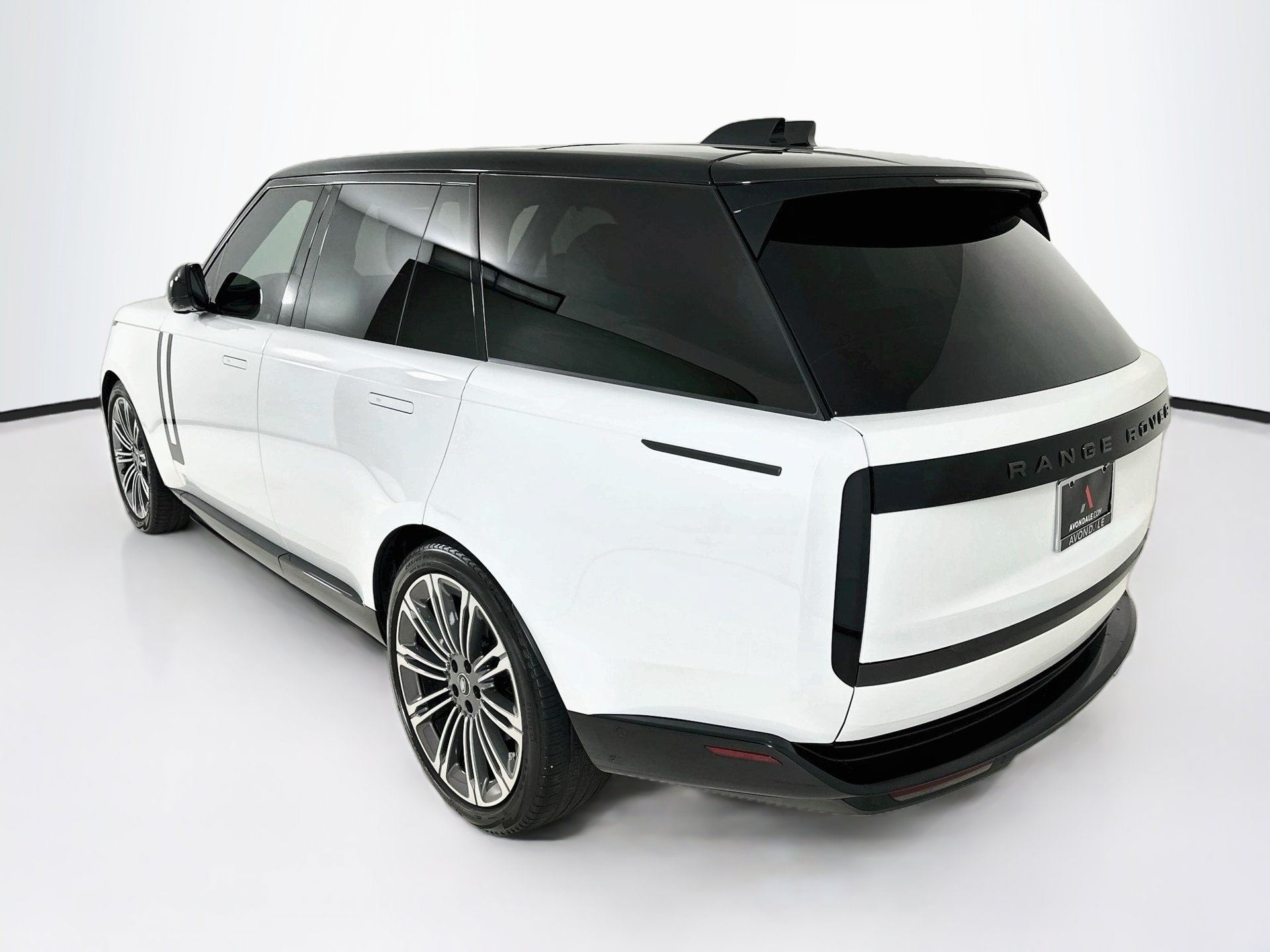 Used 2024 Land Rover Range Rover SE AWD/4WD image 6
