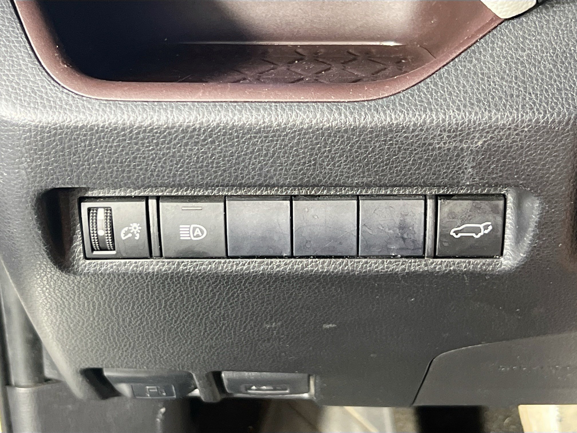 Used 2020 Toyota RAV4 Limited w/ All Weather Liner Package AWD/4WD image 10