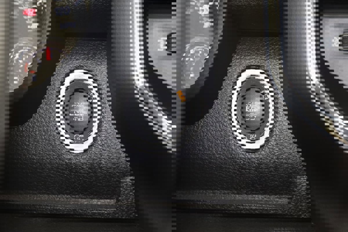 Used 2024 RAM 1500 Laramie image 8