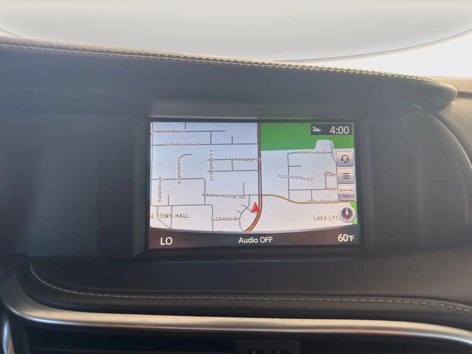 Used 2017 INFINITI QX30 Sport w/ Sport Leather Package FWD image 16