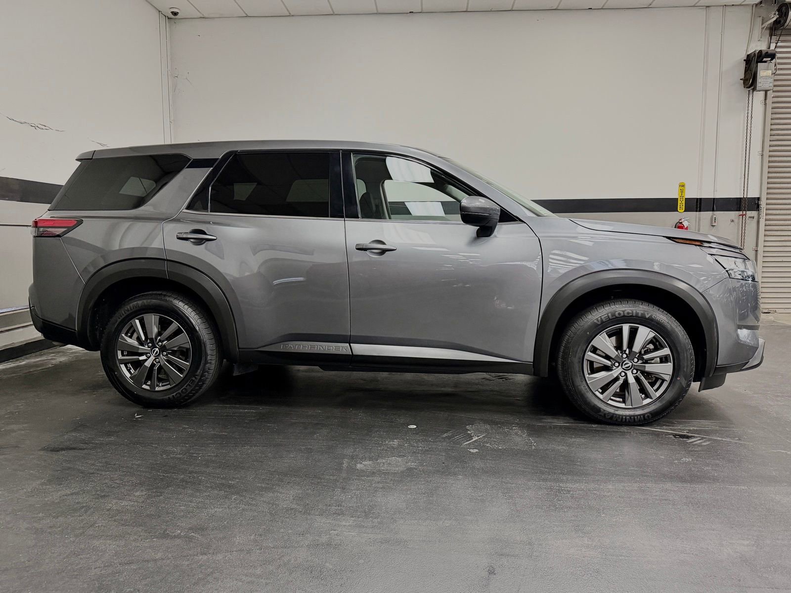 Used 2022 Nissan Pathfinder S FWD image 5