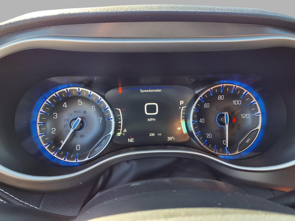 New 2026 Chrysler Pacifica Select FWD image 14