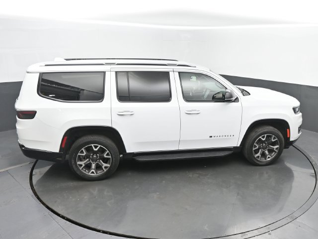 Used 2023 Jeep Wagoneer Series III w/ Preferred Equipment Group AWD/4WD image 43