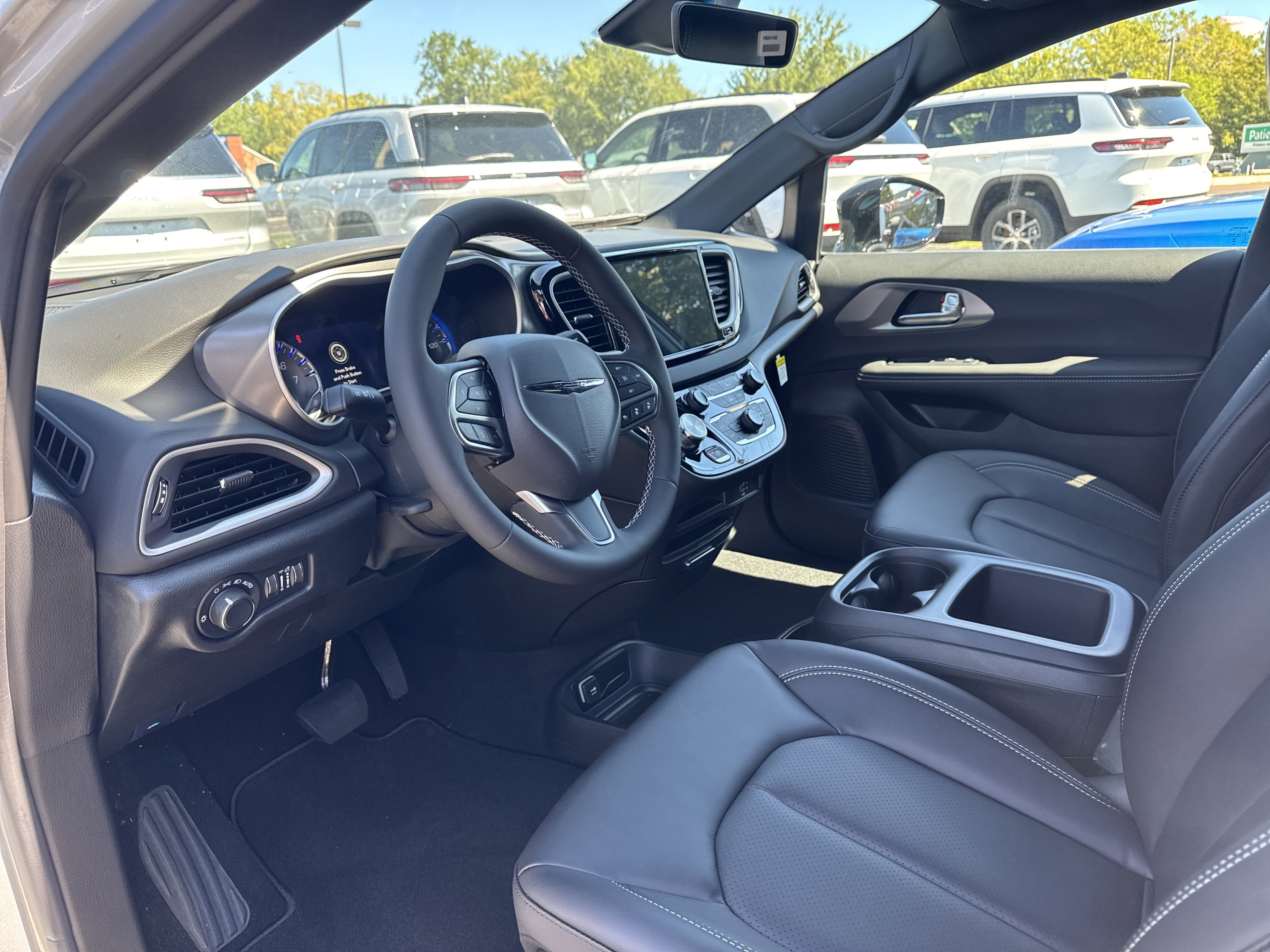 New 2026 Chrysler Voyager LX image 16
