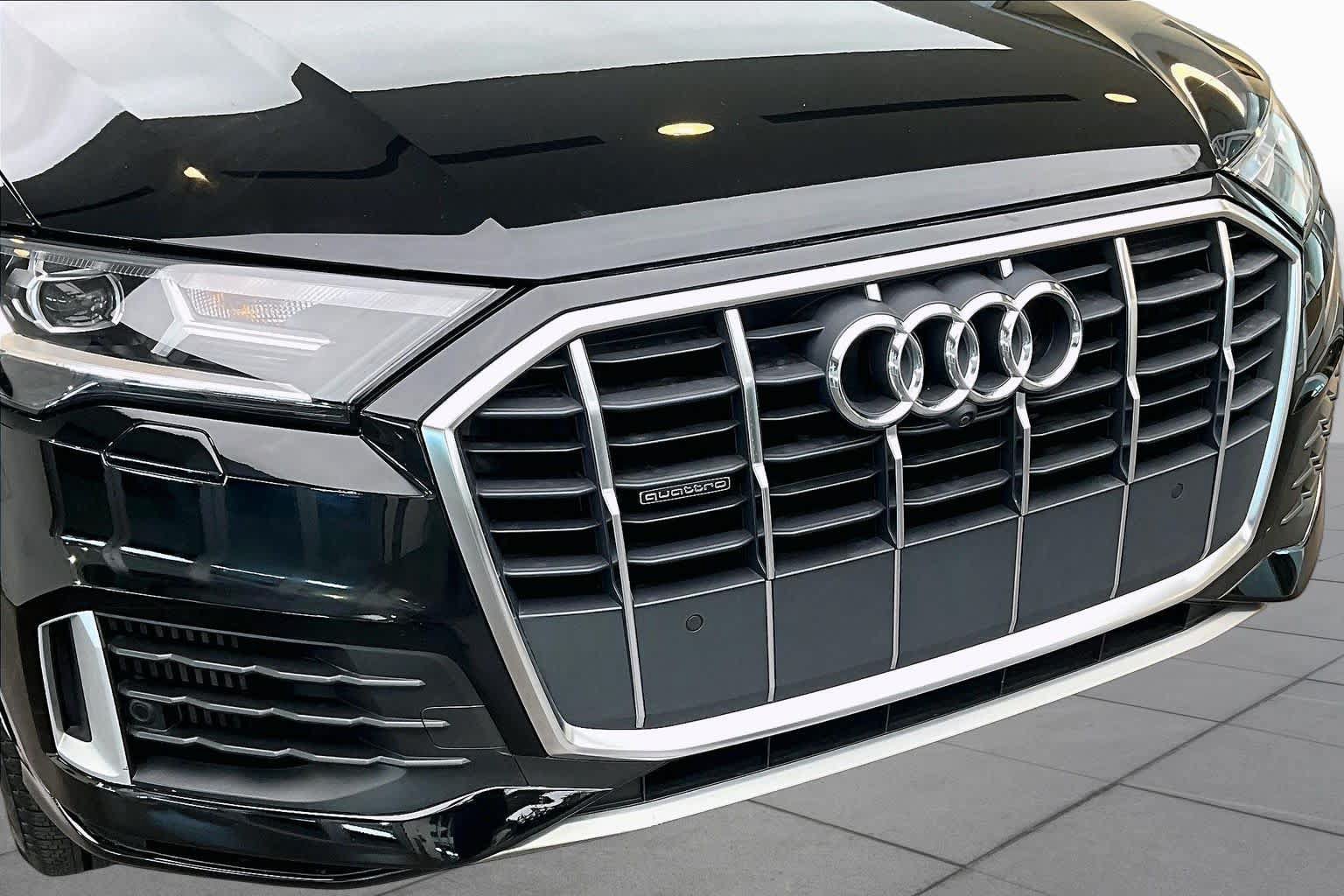 Used 2022 Audi Q7 3.0T Premium w/ Convenience Package AWD/4WD image 32
