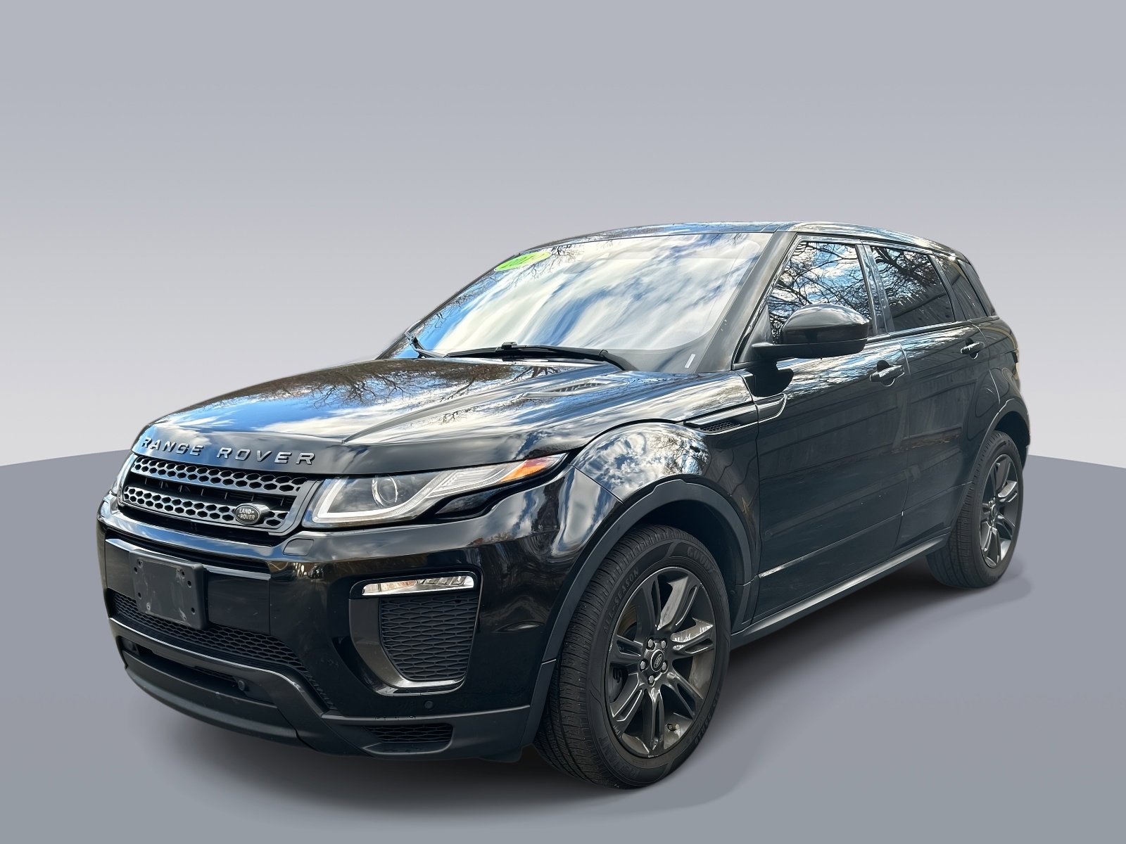 Used 2019 Land Rover Range Rover Evoque Landmark Edition image 7