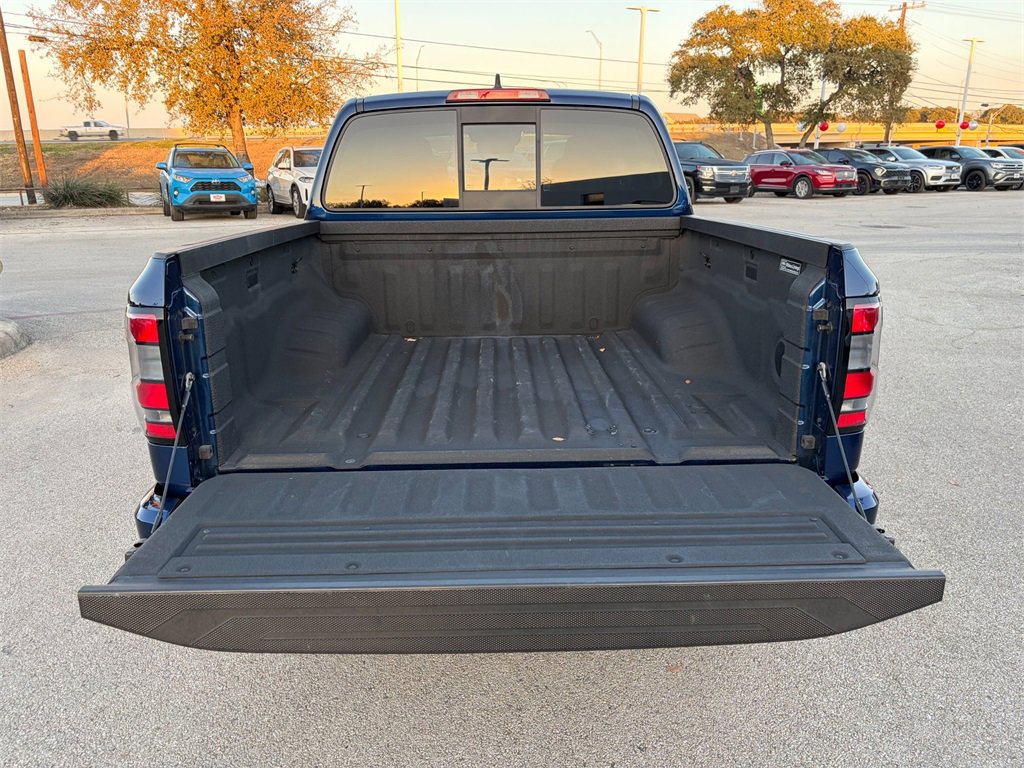 Used 2022 Nissan Frontier SV w/ Technology Package image 28