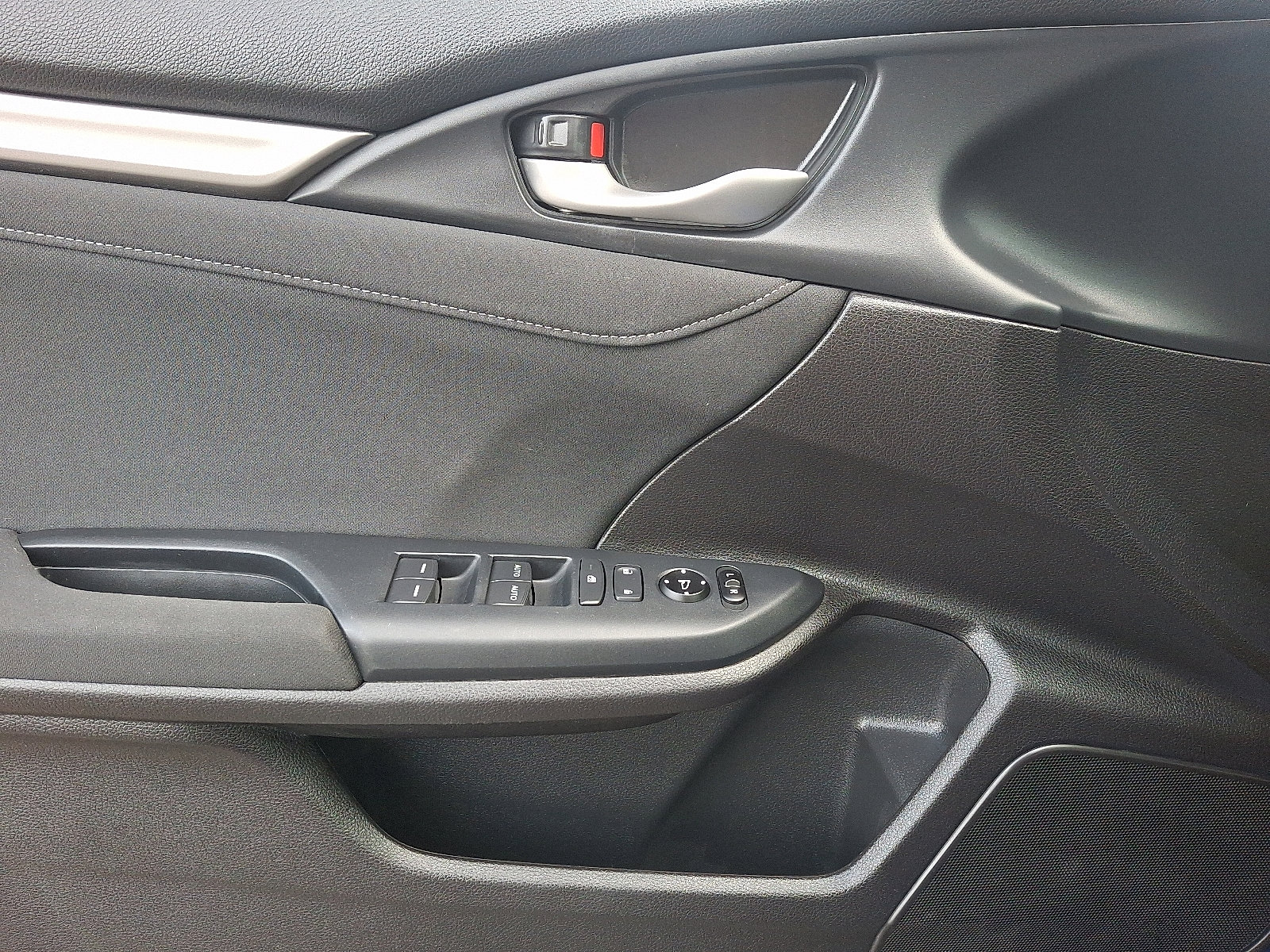 Used 2020 Honda Civic EX image 13