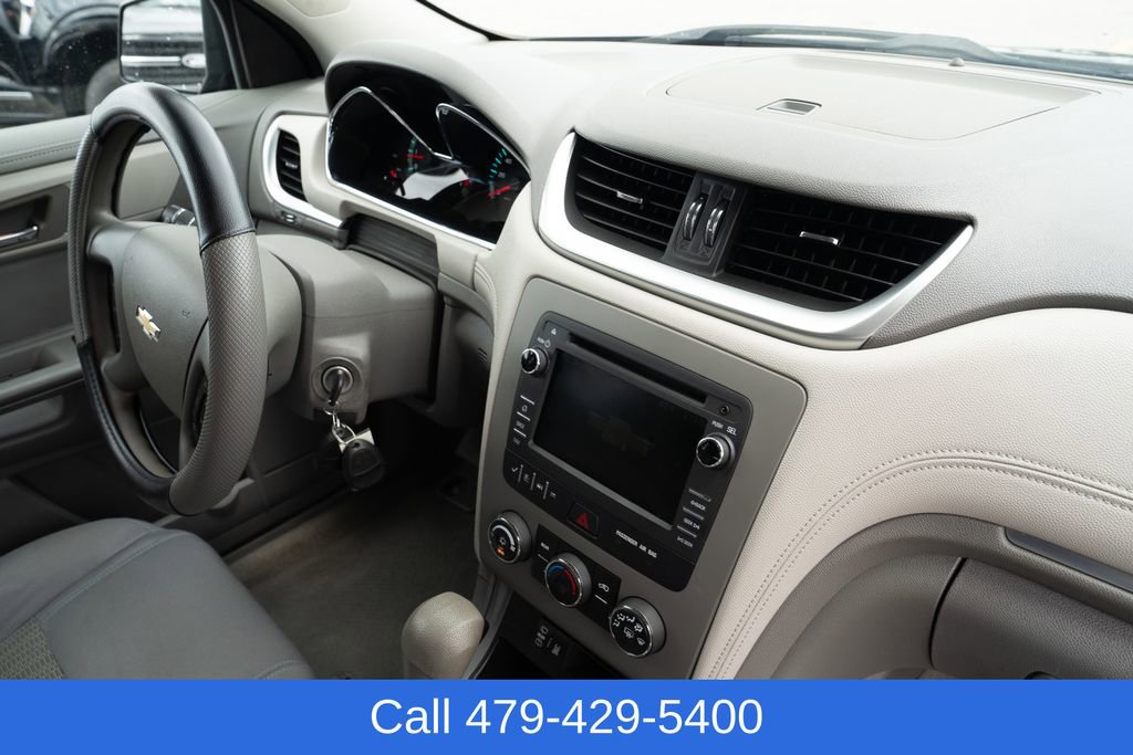 Used 2017 Chevrolet Traverse LS AWD/4WD image 42