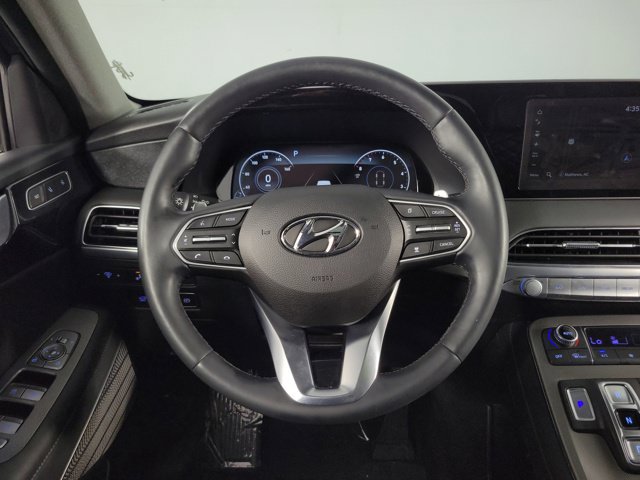 Used 2022 Hyundai Palisade Limited w/ Winter Package FWD image 25
