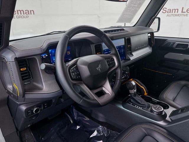 Used 2024 Ford Bronco Badlands image 9