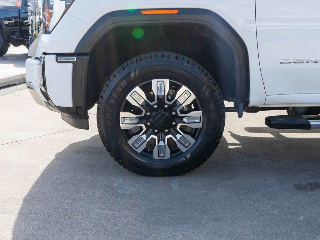 Used 2024 GMC Sierra 2500 Denali w/ Technology Package image 32
