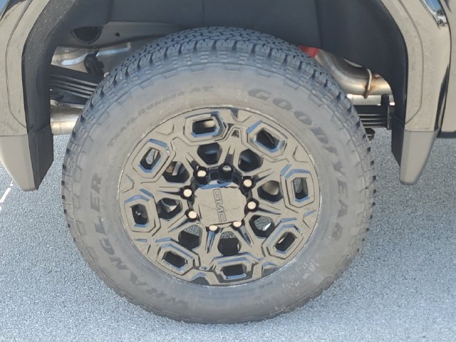 New 2026 GMC Sierra 2500 AT4 w/ AT4 Premium Plus Package AWD/4WD image 7