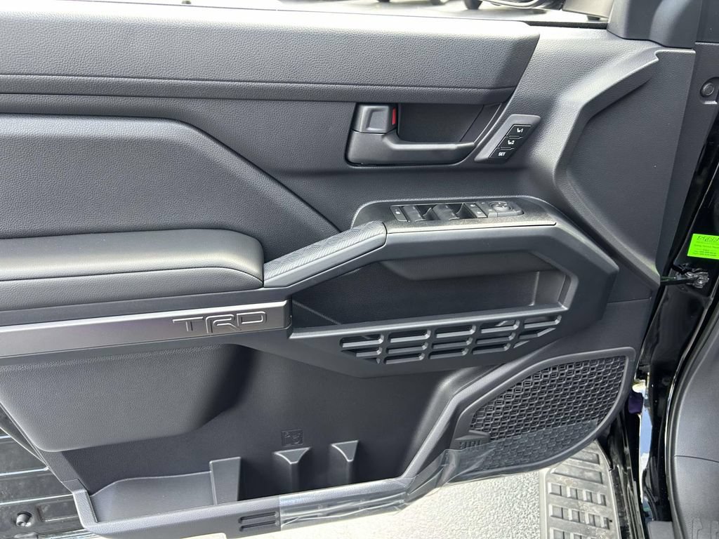 New 2026 Toyota 4Runner TRD Off-Road Premium AWD/4WD image 18