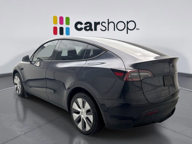 Used 2024 Tesla Model Y Long Range AWD/4WD image 3