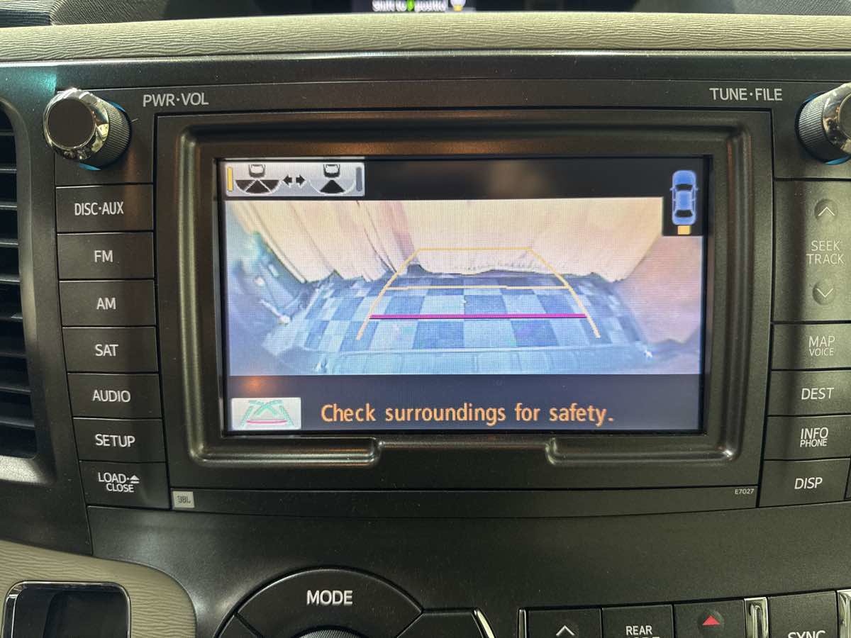 Used 2012 Toyota Sienna XLE w/ XLE Navigation Pkg FWD image 23