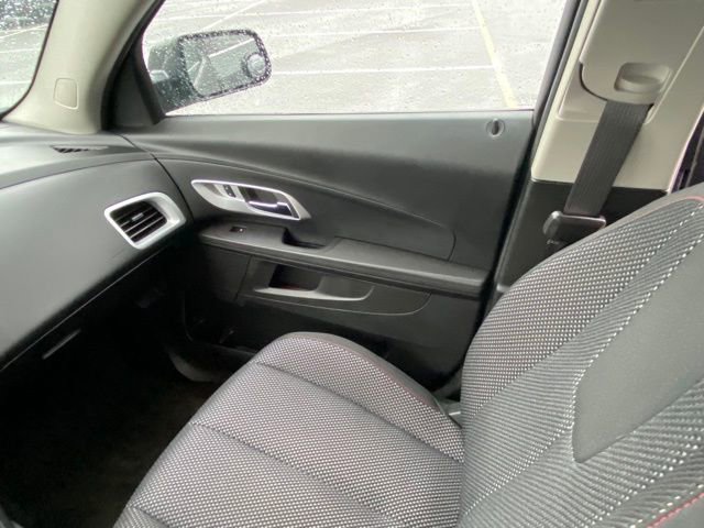 Used 2017 Chevrolet Equinox LT w/ Convenience Package image 26