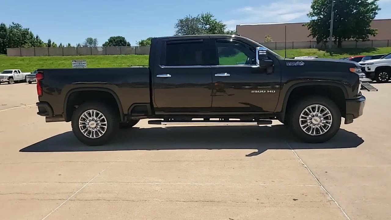 Used 2020 Chevrolet Silverado 3500 High Country w/ Z71 Off-Road Package AWD/4WD image 9