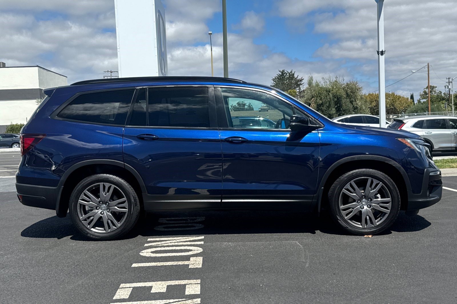 Used 2022 Honda Pilot Sport image 8