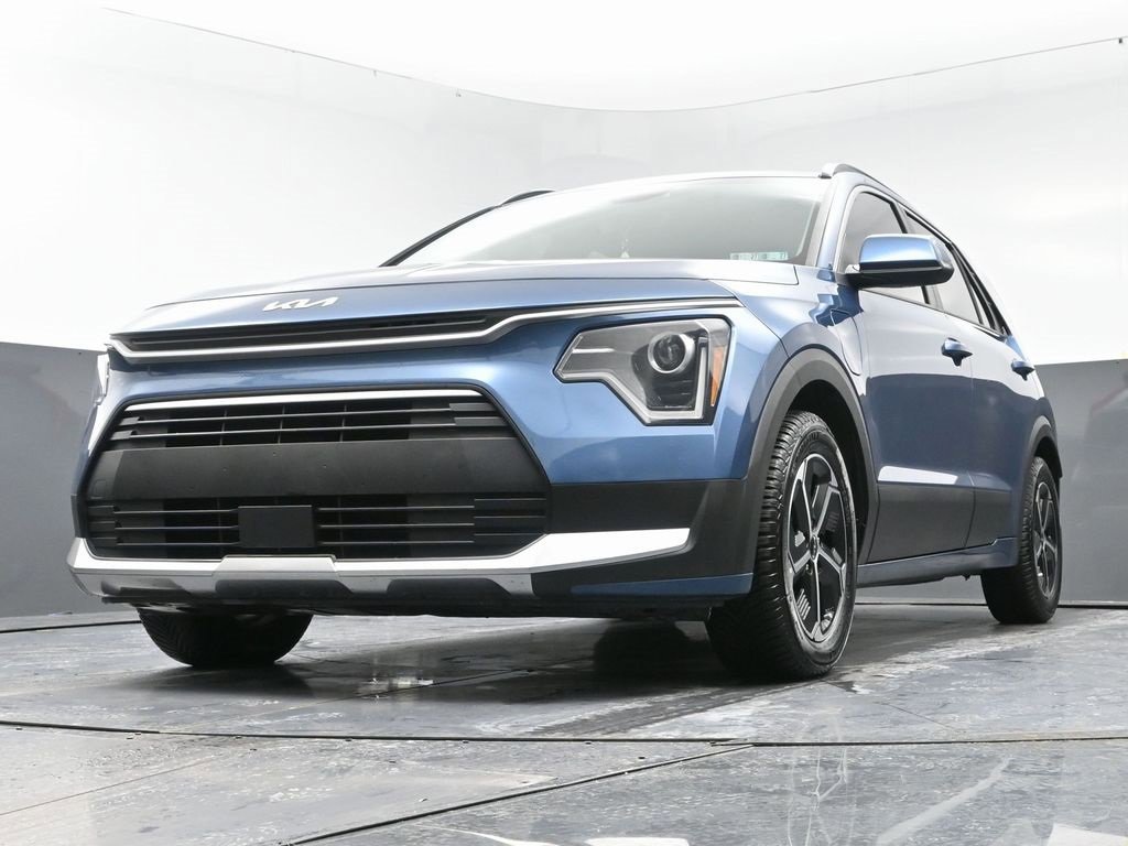 Used 2023 Kia Niro EX image 49