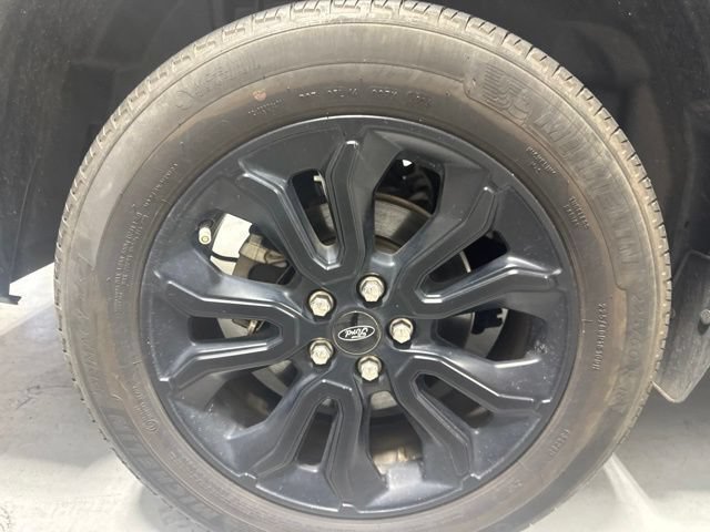 Used 2023 Ford Maverick Lariat w/ Lariat Luxury Package FWD image 6