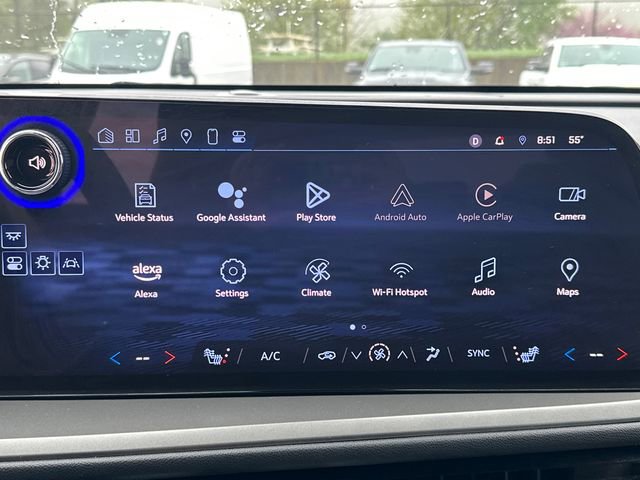 Used 2024 Chevrolet Traverse LT image 31